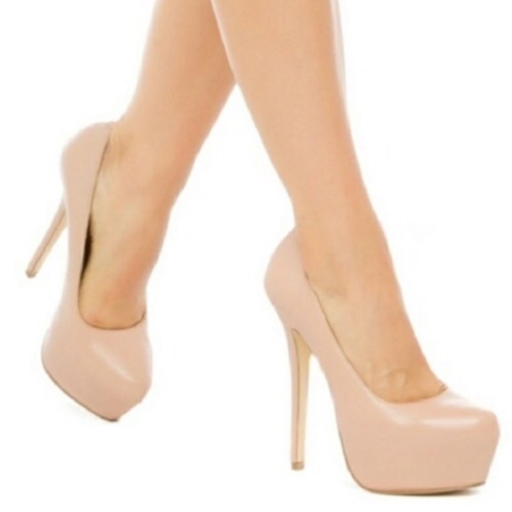 Steve Madden Beige /Nude  Platform Heels 6